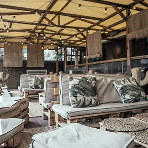 Albergue Kabul Party